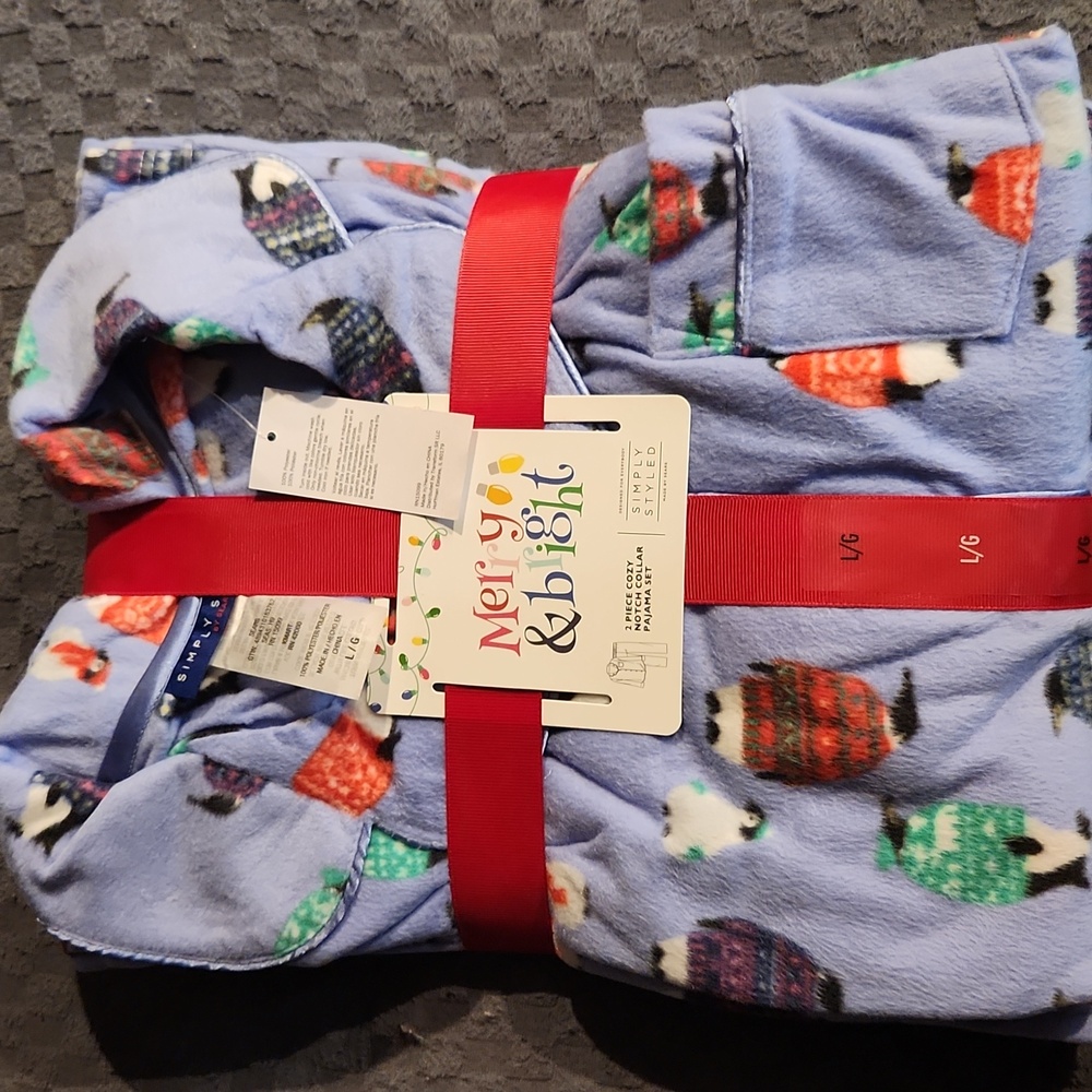 NWT Merry & Bright PJ's - Picture 2 of 2